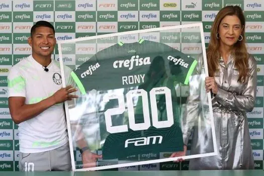 Palmeiras treina com força máxima e Rony é homenageado após completar 200 jogos