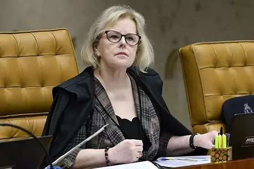 Rosa cobra PF sobre inquérito que investiga Bolsonaro no caso Covaxin