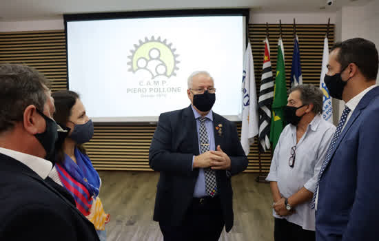 Governador do distrito elogia projetos do Rotary Santo André Norte