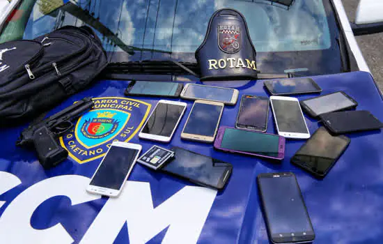 GCM de São Caetano detém dois jovens que roubavam celulares no Bairro Nova Gerty