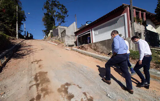 Prefeitura de Ribeirão Pires pavimenta Rua Passo Fundo