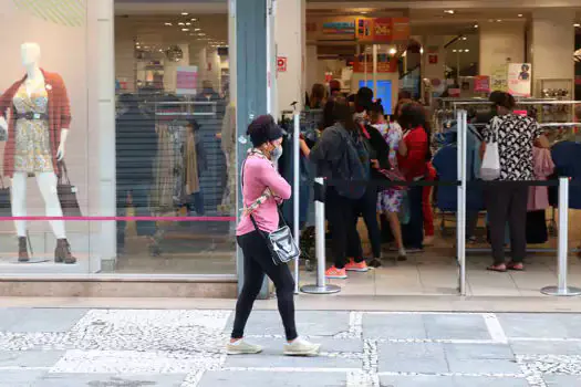 Previsão do Tempo: Cidade de São Paulo tem início de tarde com céu encoberto e 18ºC