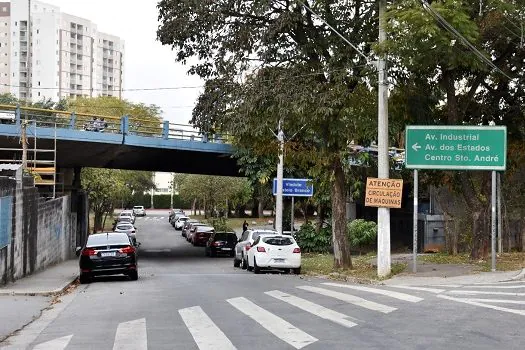 Acesso para Avenida Industrial na Rua dos Coqueiros será interditado para obras