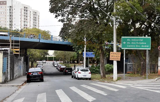 Acesso para Avenida Industrial na Rua dos Coqueiros será interditado para obras