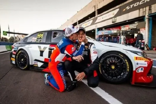 Rubinho e filho Dudu Barrichello largam lado a lado na etapa de Cascavel da Stock Car