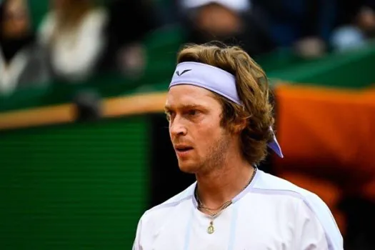 Rublev bate Rune de virada e vence 1º Masters 1000 da carreira em Montecarlo