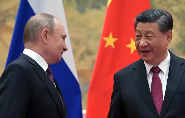 Rússia e China aprofundam laços em meio a conflitos com o Ocidente