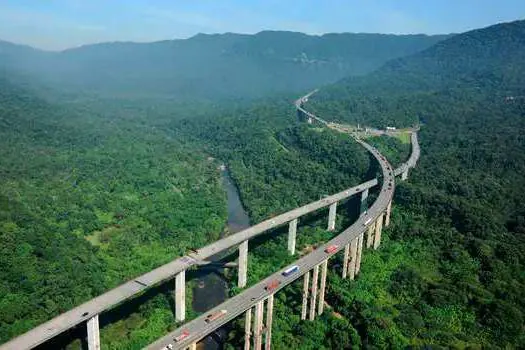 Ecovias revitaliza pavimento rígido na pista de subida da rodovia dos Imigrantes