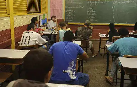 IDEB 2021: SP melhora desempenho no ensino médio e nos anos finais do ensino fundamental