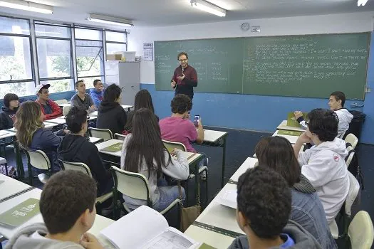 SP: Novo Secretário Estadual da Educação anuncia contratação de 2,9 mil professores