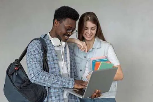 Salão do Estudante chega em Março