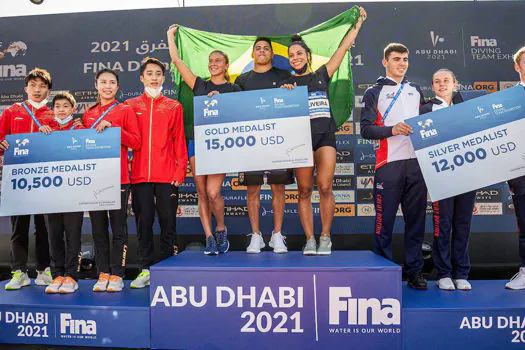 Brasil é ouro por equipes nos Saltos Ornamentais em Abu Dhabi