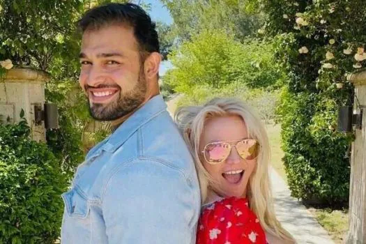 Sam Asghari comenta separação de Britney Spears: ‘Vamos manter o amor e respeito’