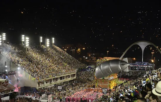 Escolas de samba do Rio assinam contrato para 4 carnavais até 2025