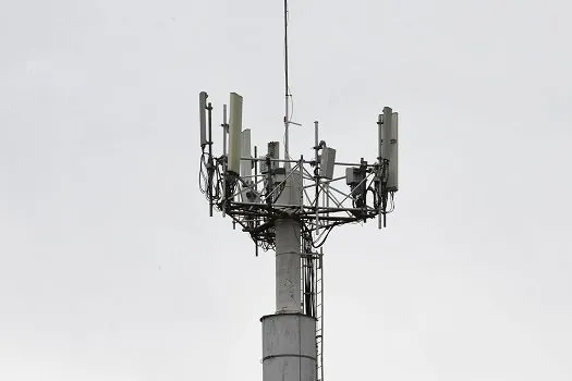 Sancionada lei que facilita instalação de antenas 5G