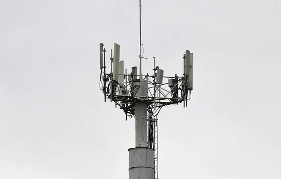 Sancionada lei que facilita instalação de antenas 5G