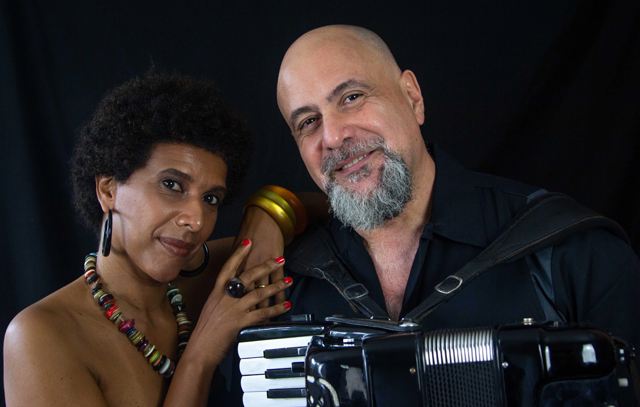 Sandra Fidalgo e Toninho Ferragutti apresentam Paisagem Verde na Casa Museu Ema Klabin