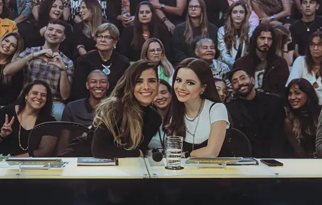 Wanessa Camargo e Sandy se encontram no ”Domingão com Huck”