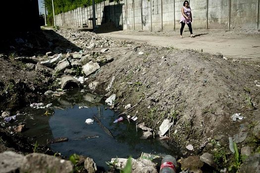 Sistema de esgoto adequado é acessado por 3 em cada 4 brasileiros