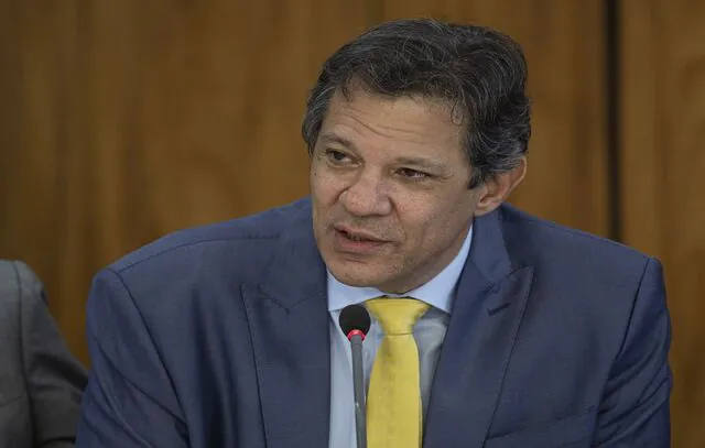 Haddad diz que governo não paga privilégios porque quer