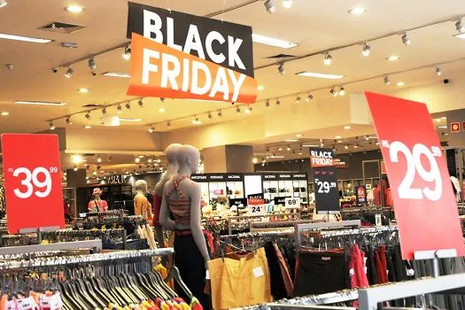 Procon Santo André orienta consumidores para compras na Black Friday