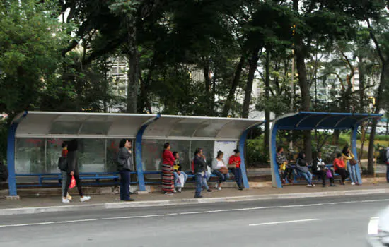 Santo André abre edital para instalação de 50 novos abrigos de ônibus