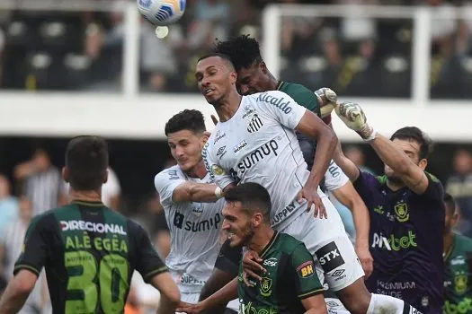 Na Vila Belmiro, Santos e América-MG medem forças pelo Brasileiro