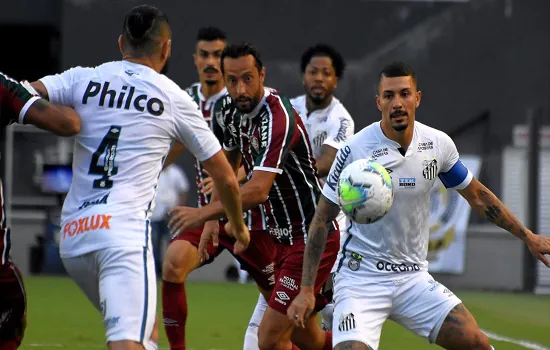 Santos empata com Fluminense e se garante na Pré Libertadores