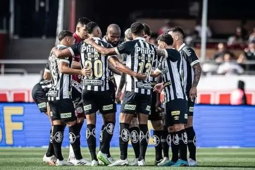 Santos encara o líder Botafogo e tenta validar esforços de reconstrução