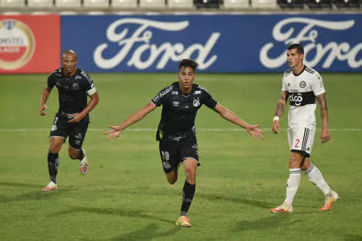 Santos vence no Paraguai e garante classificação para as oitavas da Libertadores