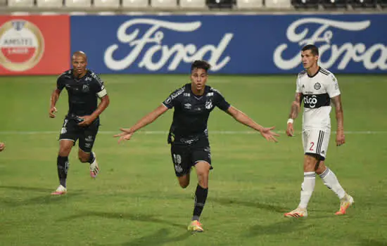 Santos vence no Paraguai e garante classificação para as oitavas da Libertadores