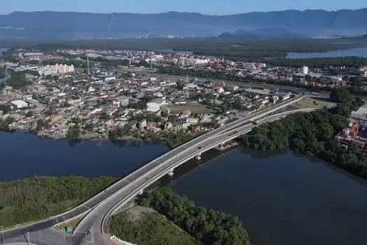 Complexo viário da entrada de Santos receberá o nome de “Rei Pelé”