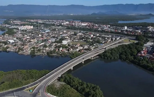 Complexo viário da entrada de Santos receberá o nome de “Rei Pelé”