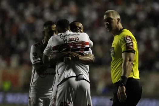 São Paulo quer usar fragilidades do Coritiba para embalar e ganhar ‘cara’ de Dorival Junio