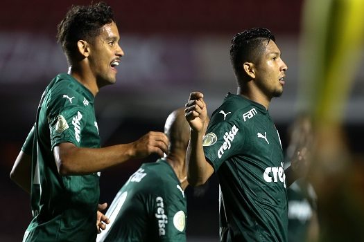 Com gol nos acréscimos e polêmica de arbitragem, Palmeiras e São Paulo empatam no Morumbi