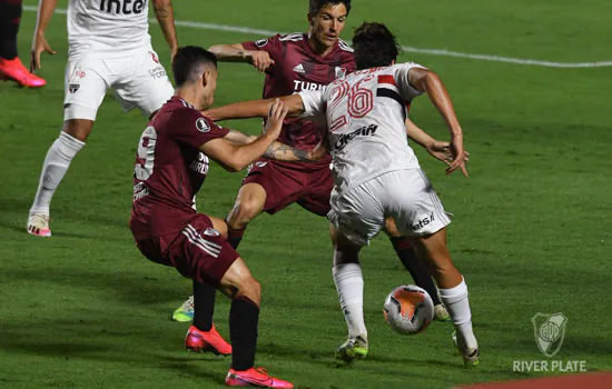 São Paulo enfrenta LDU fora de casa para tentar se manter vivo na Libertadores