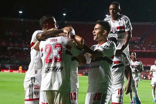 São Paulo aumenta chances de Libertadores em luta aberta pelo G-8 no Brasileirão