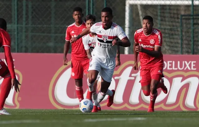 São Paulo encontra Inter no Morumbi em duelo para ajustar ataques após tropeços