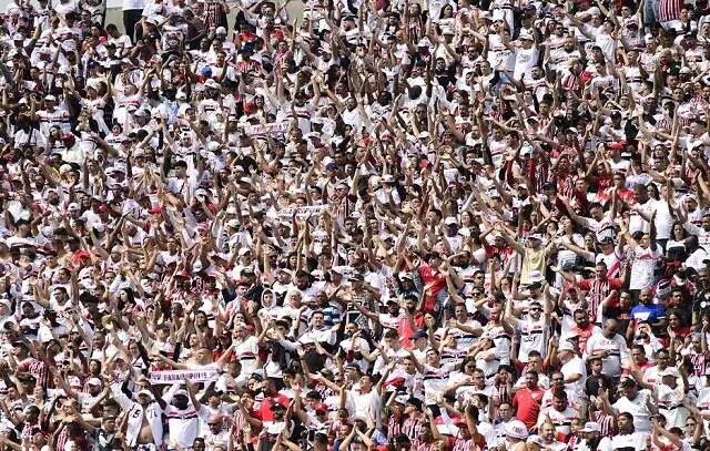 São Paulo espera recorde de público do Morumbi na temporada hoje