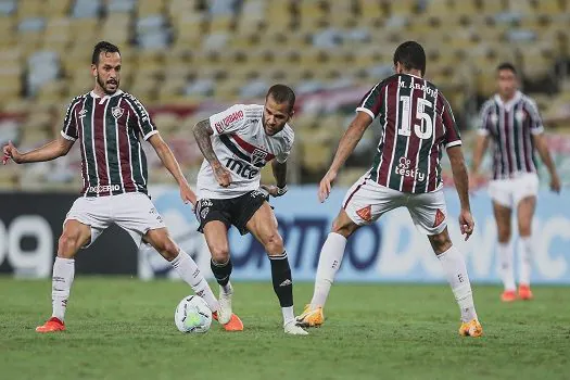 Brenner faz dois e São Paulo vence Fluminense no Maracanã