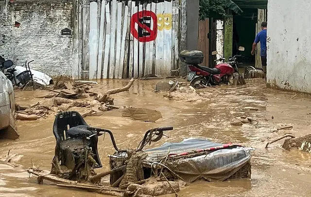 Mortes após chuva no litoral de SP chegam a 36; 228 pessoas estão desalojadas