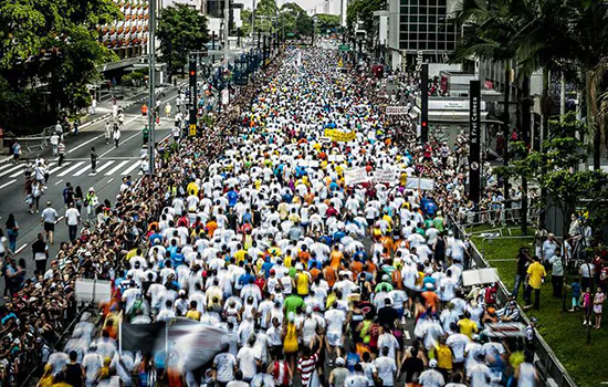 Coletores de lixo participam de seletiva para a São Silvestre