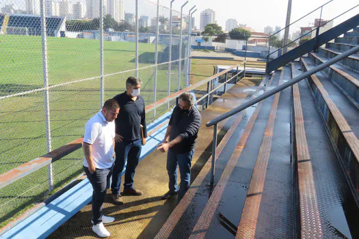 Engenheiros avaliaram condição do estádio Anacleto Campanella, em São Caetano