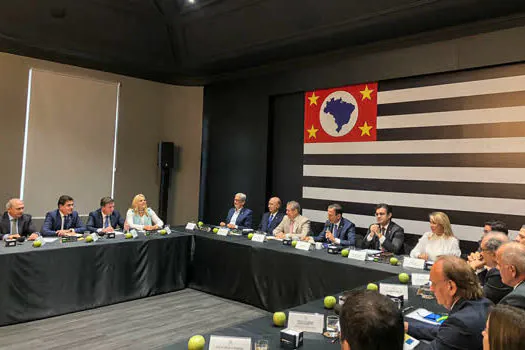 Prefeito Orlando Morando participa de reunião com secretariado estadual