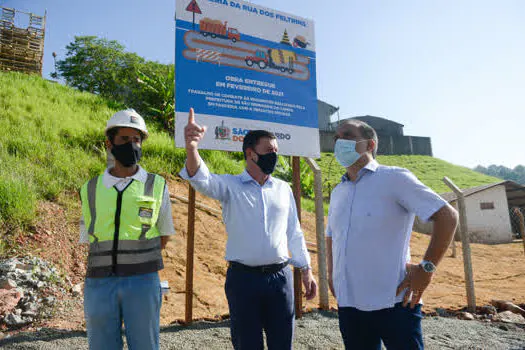 Prefeito Orlando Morando entrega obras de microdrenagem no bairro Demarchi