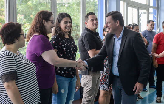 Orlando Morando anuncia pagamento de progressões a educadores