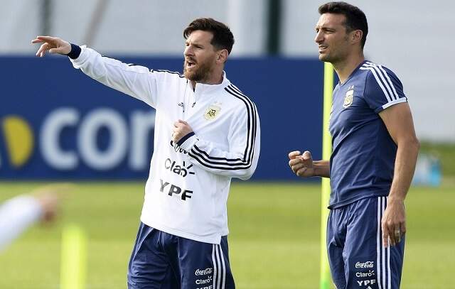 Scaloni espera que Messi jogue a Copa do Mundo de 2026 ‘pelo bem do futebol’