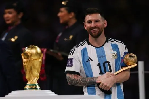 Scaloni diz que Messi ‘não mente nem vende fumaça’ ao se ver fora da próxima Copa