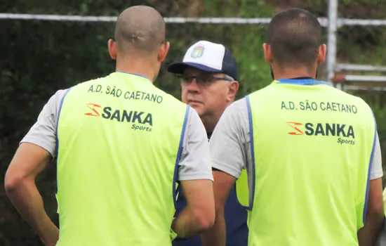 Com estreia de Marcelo Vilar