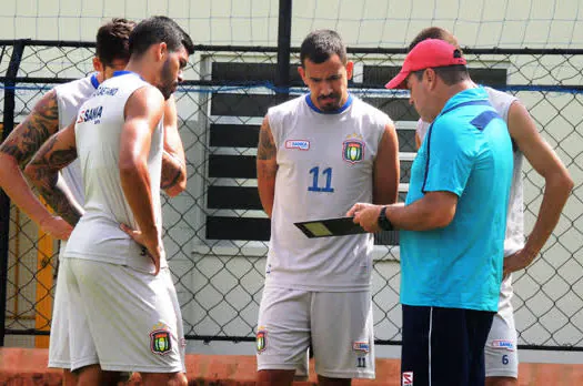 Azulão faz jogo decisivo com Guarani pelo Paulistão